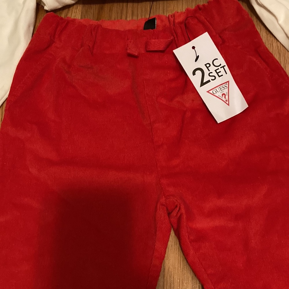 Two pieces - Picture 2 of 4